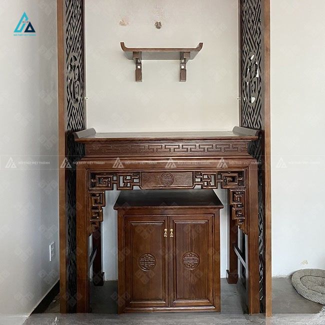 Mẫu Bàn Thờ Đứng Kết Hợp Bàn Thờ Treo Tường Thiết Kế Nhị Cấp Sang Trọng 1