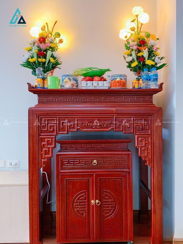 Mẫu Bàn Thờ Đứng Nhị Cấp Kết Hợp Tủ Cơm Thông Minh Tiện Dụng