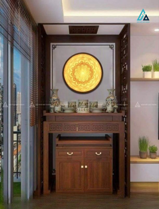 Mẫu Bàn Thờ Đứng Chung Cư Hiện Đại Có Vách Ngăn Sang Trọng 1