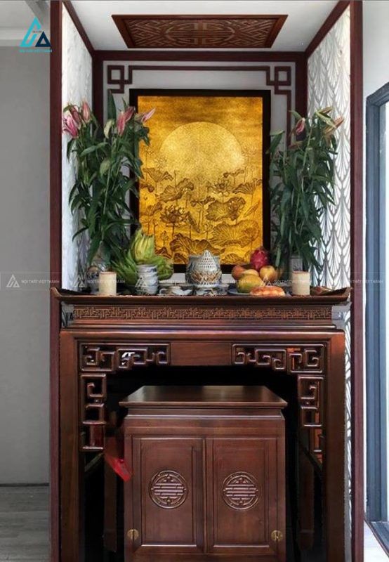 Mẫu Bàn Thờ Đứng Gỗ Tự Nhiên Thiết Kế Nhị Cấp Sang Trọng Cho Chung Cư 2