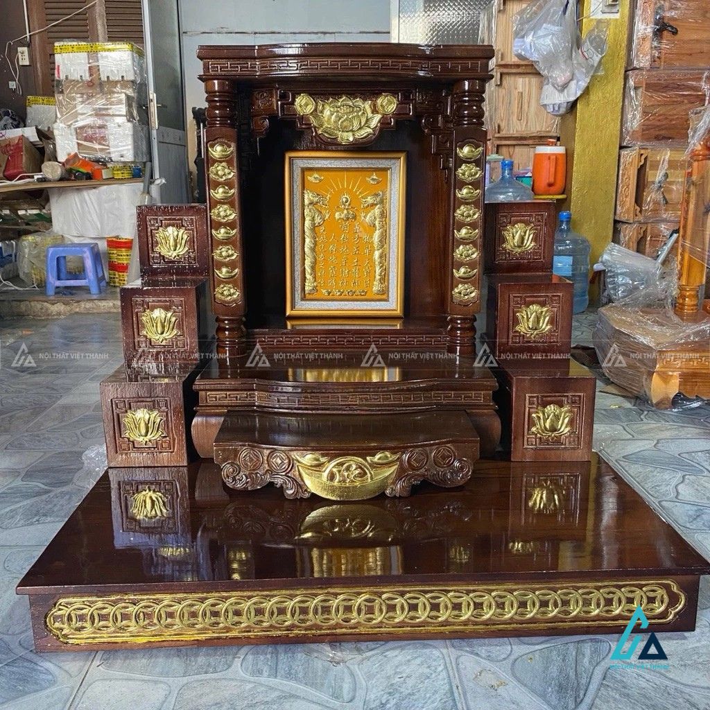 Bàn Thờ Thần Tài Dát Vàng Thủ Công Chạm Thỏi Vàng Tài Lộc 1