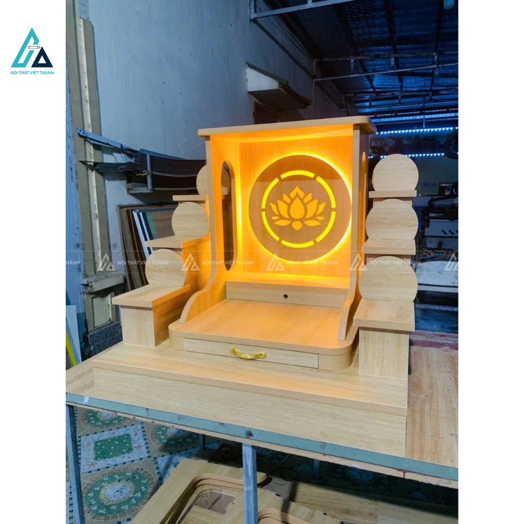 Bàn Thờ Thần Tài Mái Bằng Hiện Đại Có Đèn Led Hoa Sen 1