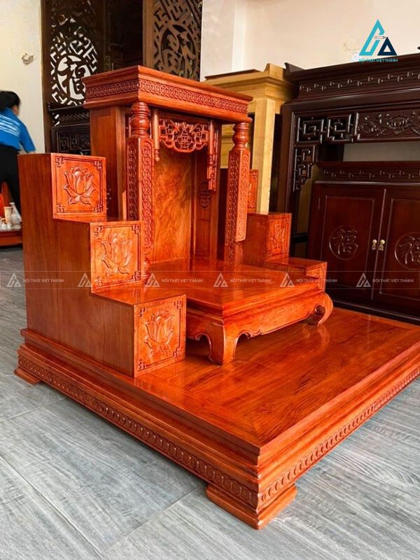 Bàn Thờ Thần Tài Gỗ Tự Nhiên Có Bục Tam Cấp Hiện Đại 1