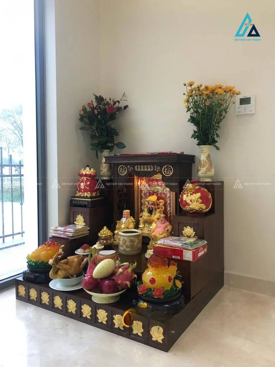 Bàn Thờ Thần Tài Ông Địa Tam Cấp Chạm Khắc Hoa Sen Vàng Cao Cấp 1