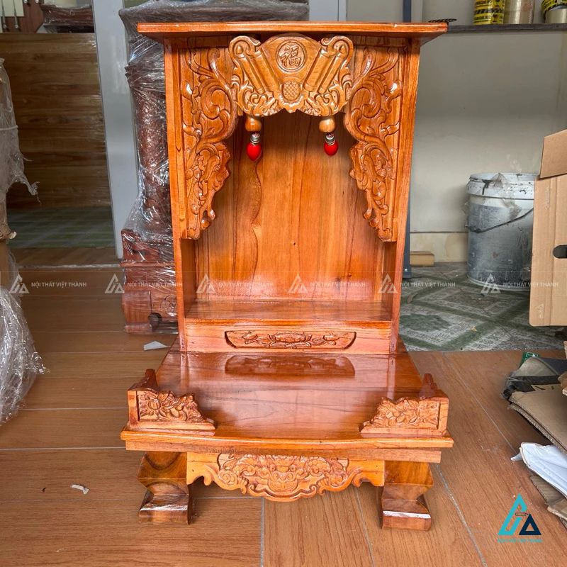 Bàn Thờ Thần Tài Chân Quỳ Cao Ráo Gỗ Tự Nhiên Hiện Đại