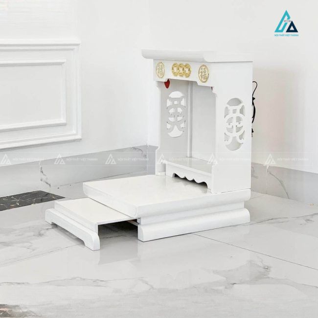 Bàn Thờ Thần Tài Mái Bằng Hiện Đại Trang Trí Chữ Phúc Kim Loại 1