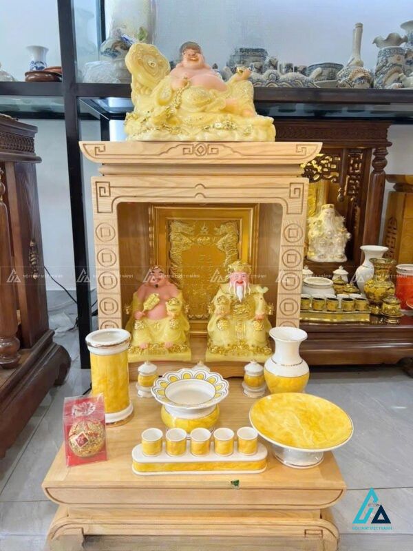 Bàn Thờ Thần Tài Mái Bằng Gỗ Tự Nhiên Chạm Khắc Đồng Tiền
