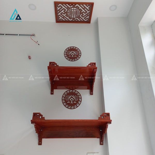 Bàn Thờ Treo Tường Hai Cấp Tách Rời Giật Cấp Cho Nhà Phố