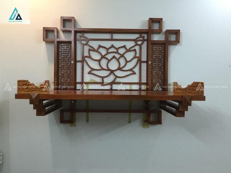 Bàn Thờ Treo Tường Thiết Kế Chạm Khắc Hoa Sen Tinh Tế 1
