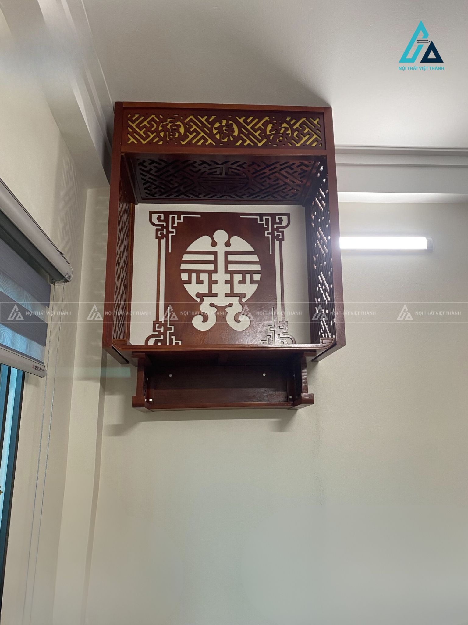 Bàn Thờ Treo Tường Chung Cư Hiện Đại Giúp Tối Ưu Diện Tích 1