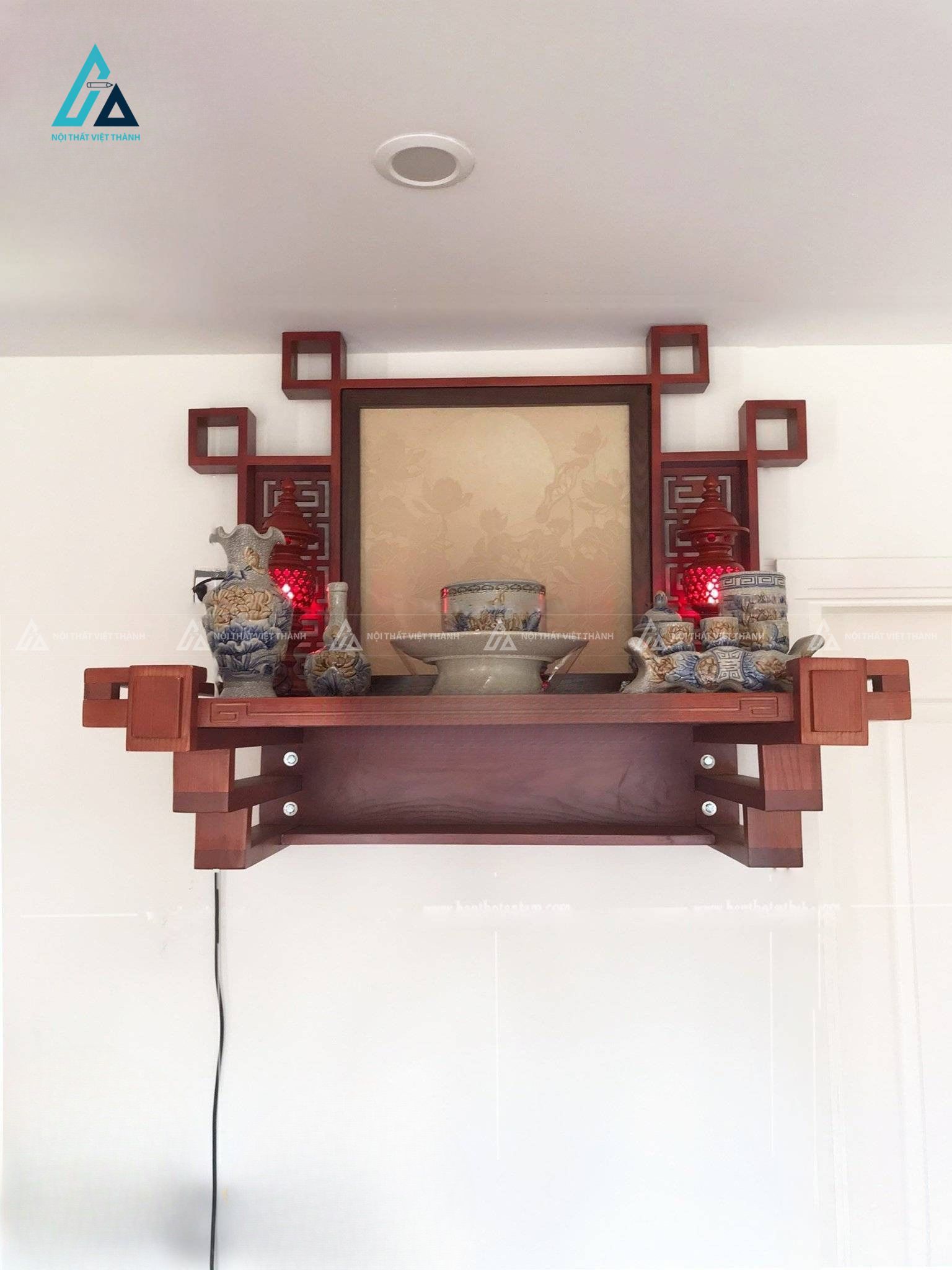 Bàn Thờ Treo Tường Chân Xếp Tầng Kết Hợp Tranh Trúc Chỉ 1