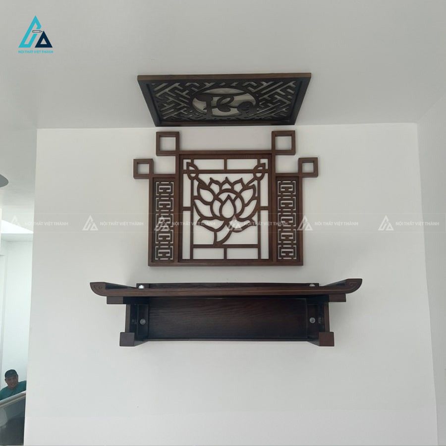Bàn Thờ Phật Treo Tường Hiện Đại Đi Kèm Vách Ốp Hậu Hoa Sen Cao Cấp 3