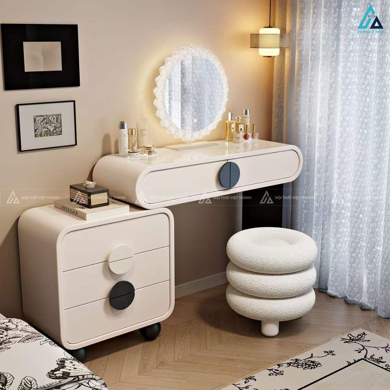 Bàn trang điểm hiện đại thiết kế bo tròn độc đáo kèm gương led 1