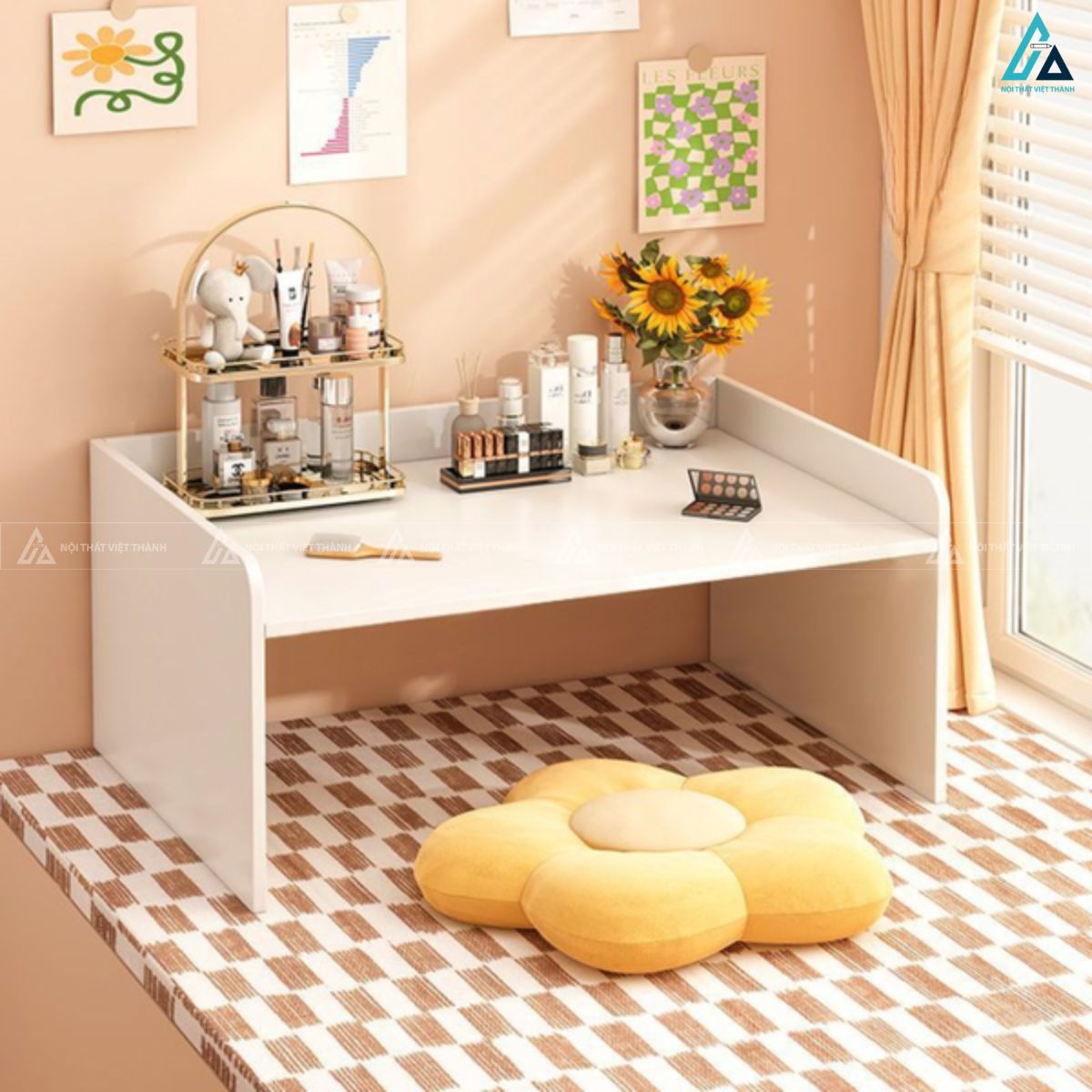 Bàn trang điểm dạng bệt thiết kế tối giản tiết kiệm diện tích 4