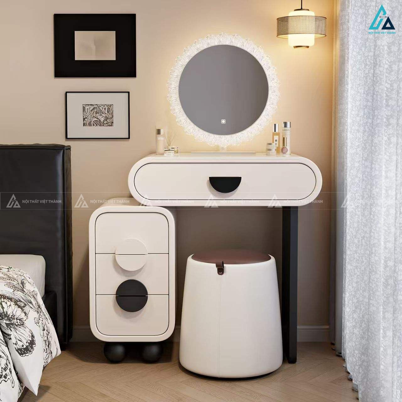 Bàn trang điểm hiện đại thiết kế bo tròn độc đáo kèm gương led 4