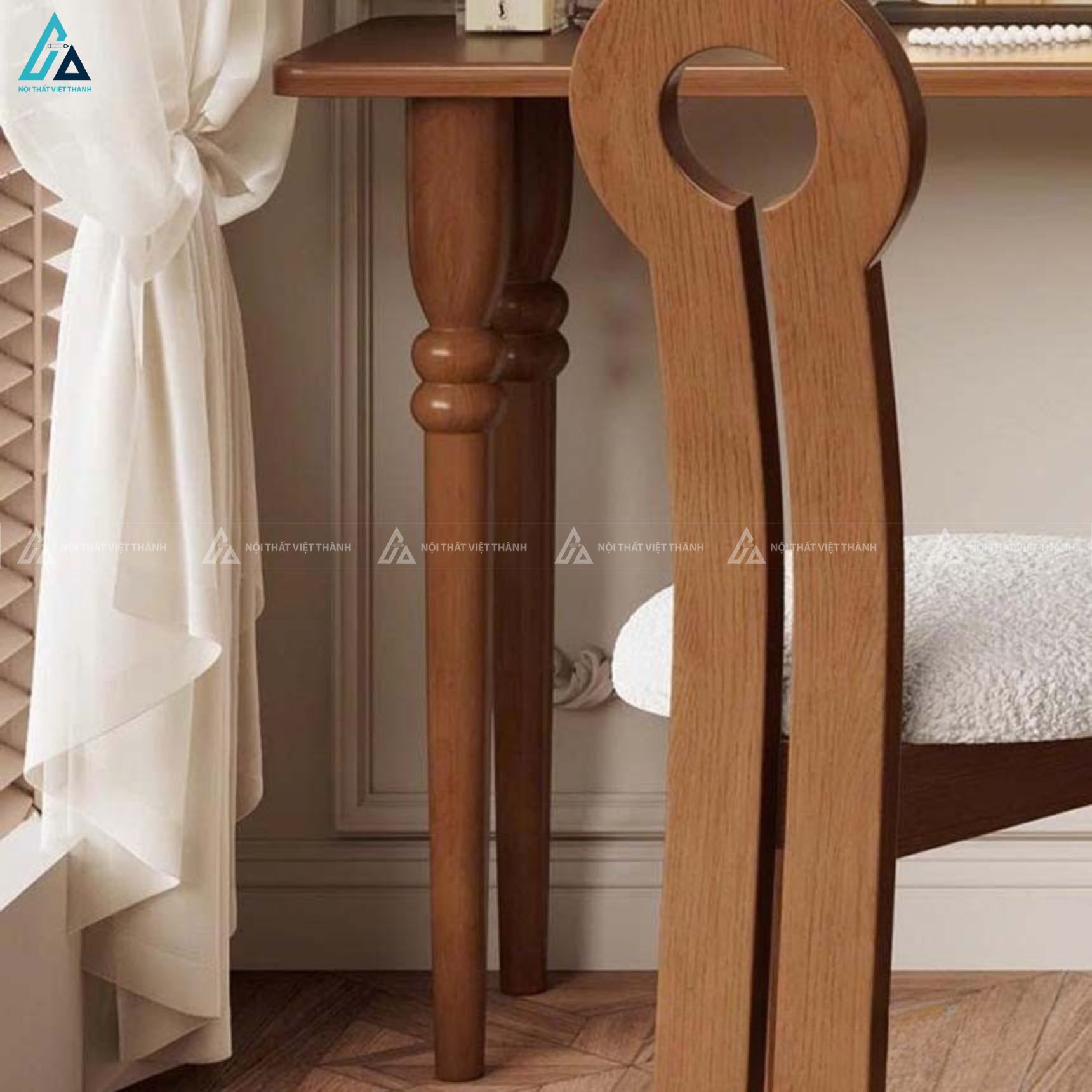 Bàn trang điểm tân cổ điển sang trọng thiết kế tối ưu diện tích 4