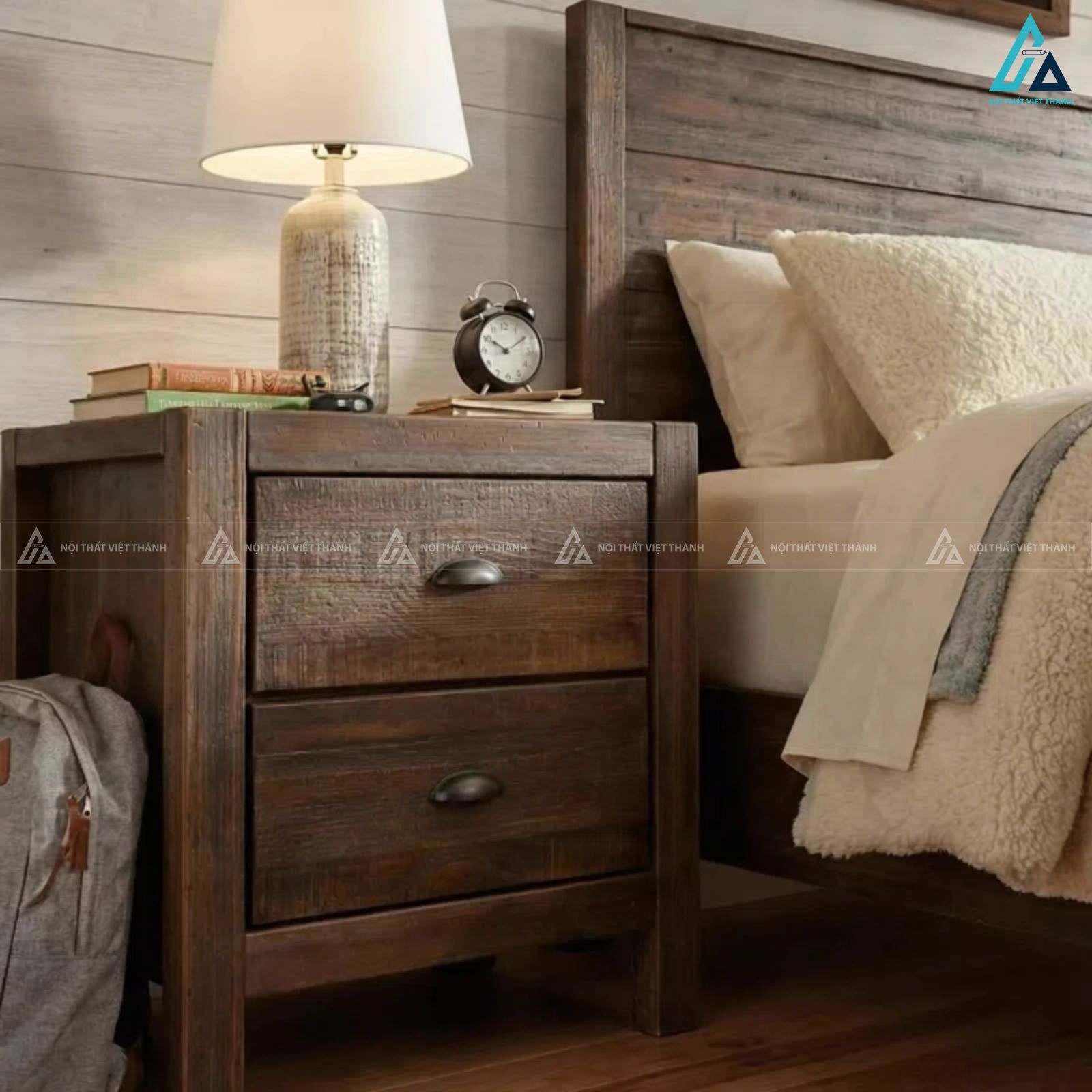 Combo giường ngủ và tủ ngăn kéo gỗ tự nhiên màu giả cổ 2