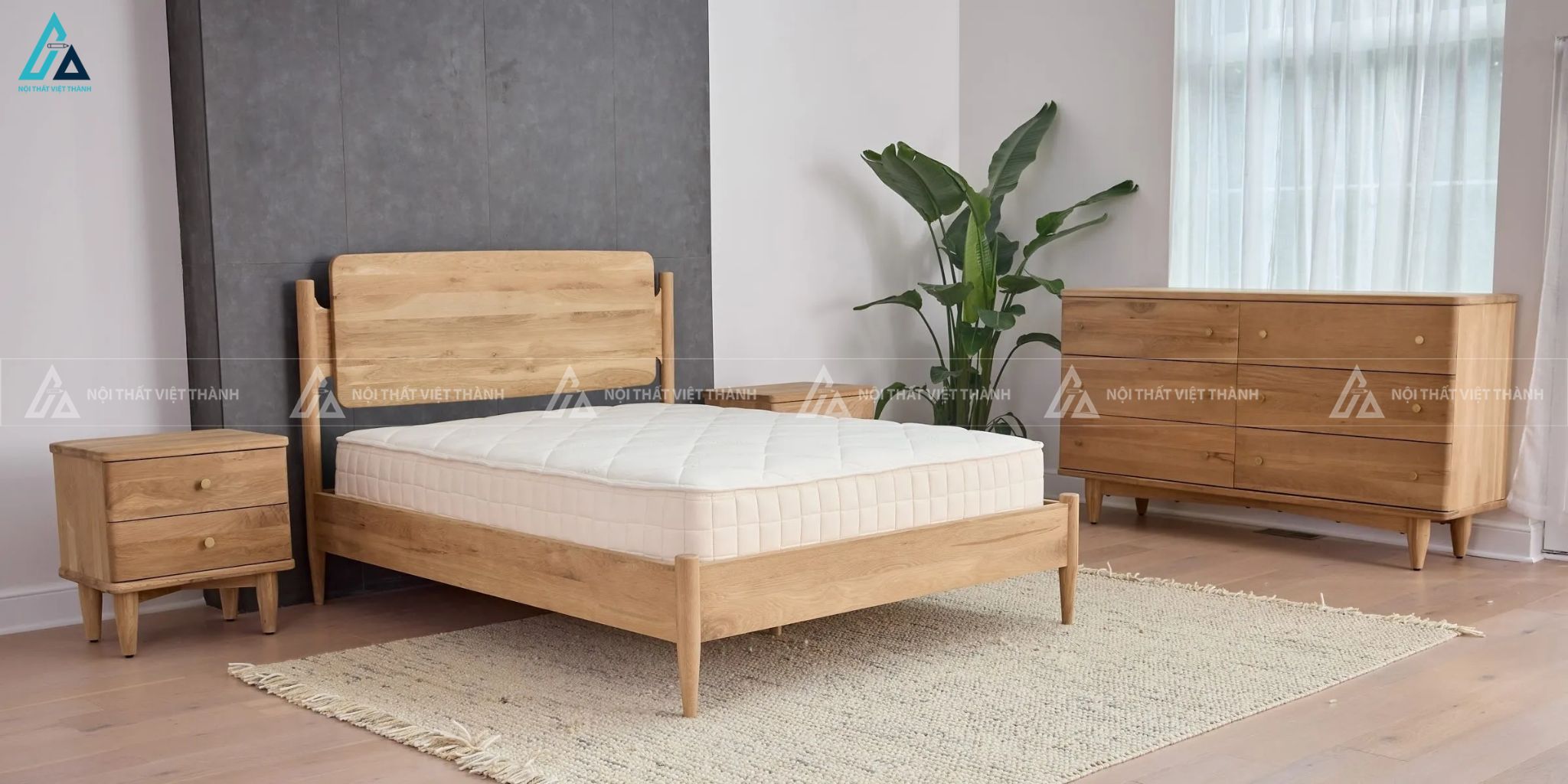 Bộ giường gỗ tự nhiên bo góc và kệ tủ đa tầng tinh tế cho phòng ngủ
