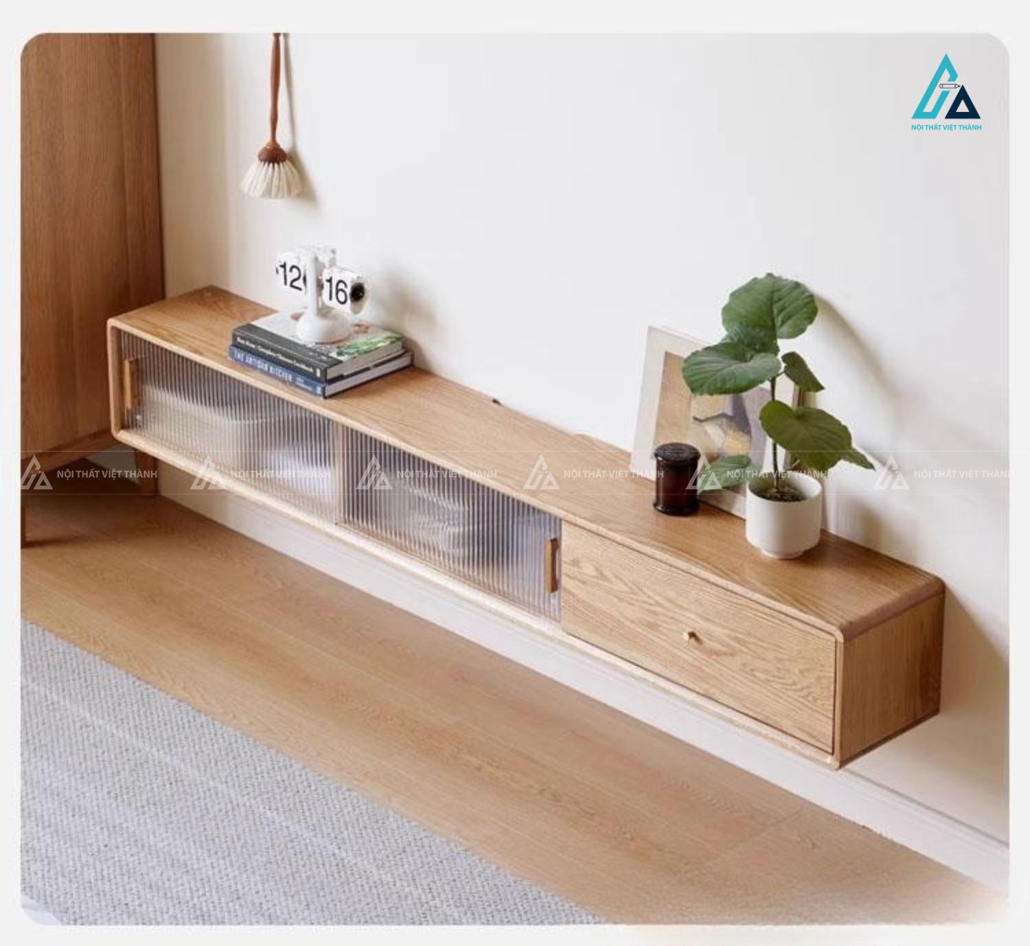 Kệ tivi treo tường gỗ kết hợp kính sọc có đèn led ấn tượng 3