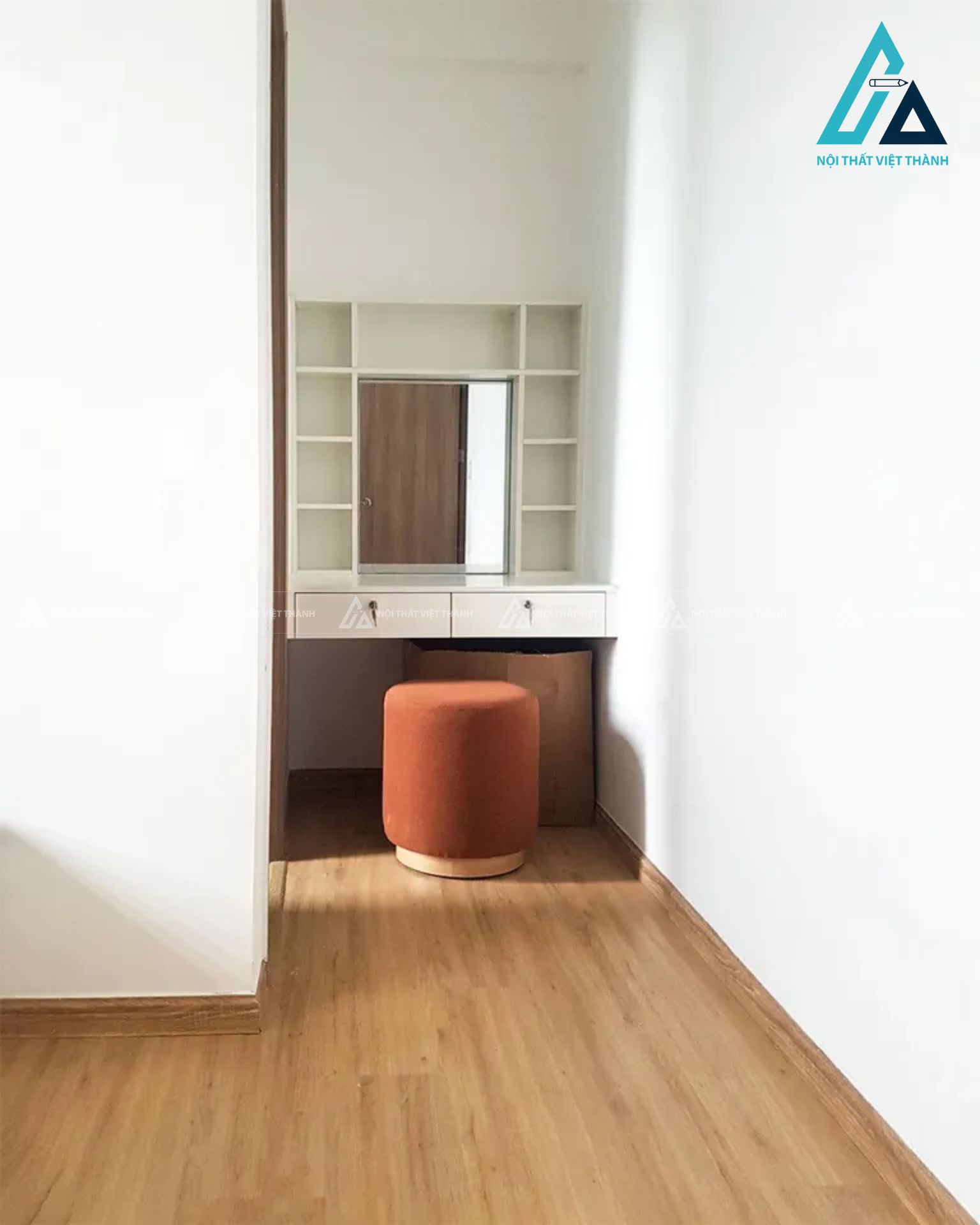 Combo phòng ngủ tích hợp tủ quần áo kịch trần và kệ trang trí bo góc 1