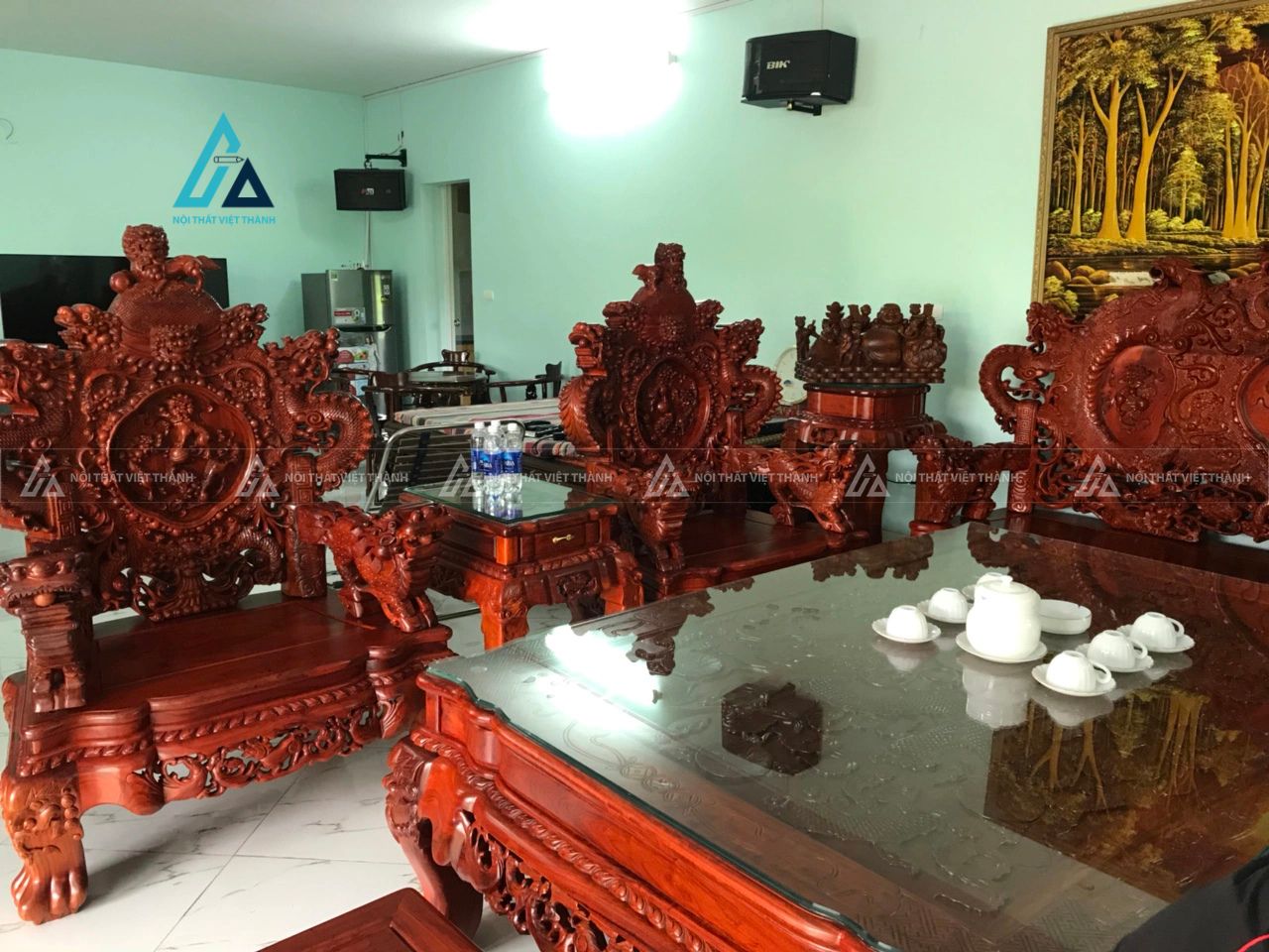 Bộ bàn ghế salon gỗ chạm khắc rồng đỉnh cao cho phòng khách sang trọng 1