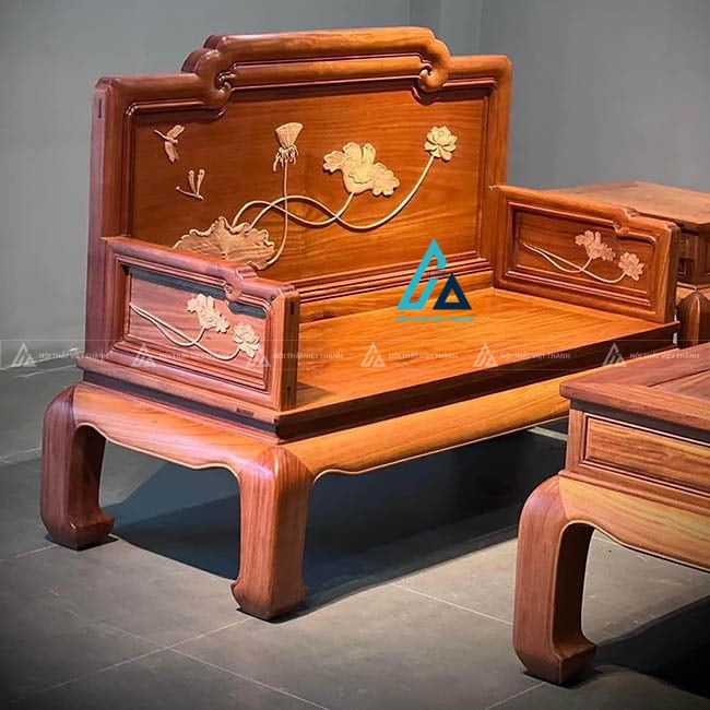 Bộ salon gỗ chạm khắc sen tinh tế cho phòng khách sang trọng 1