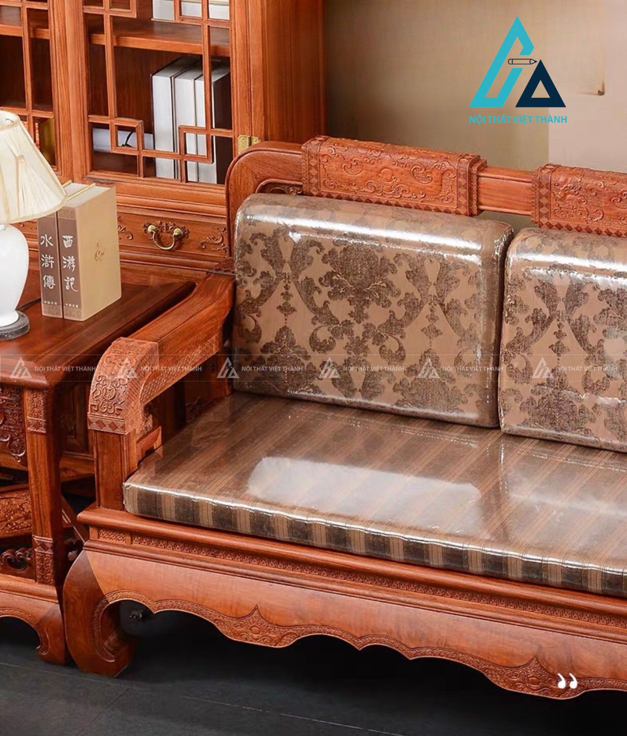 Bộ bàn ghế gỗ phòng khách sang trọng kiểu dáng quý tộc 4