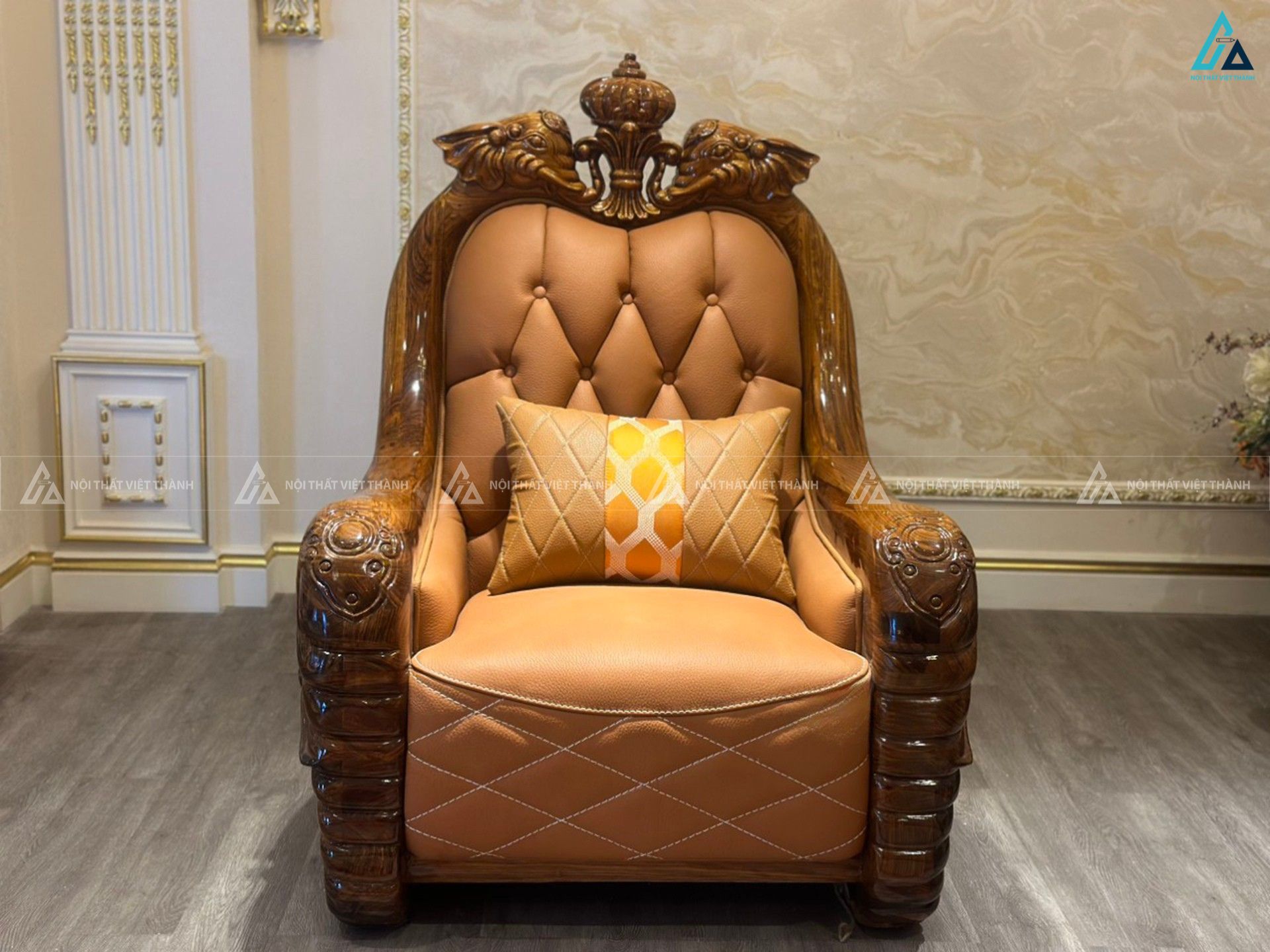 Bộ sofa phòng khách hoàng gia thiết kế chạm khắc tinh xảo 2
