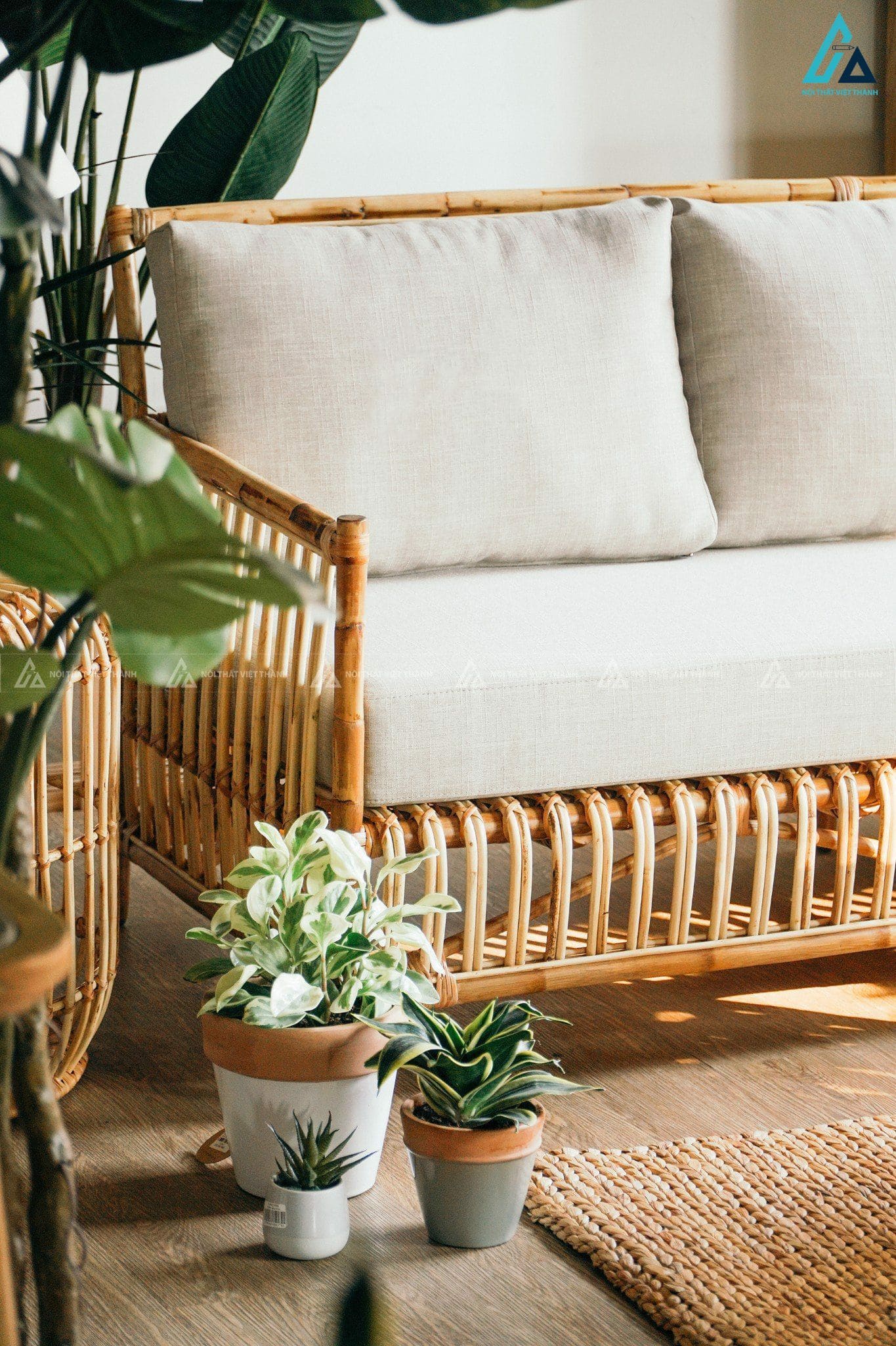 Sofa băng dài kiểu dáng thanh thoát cho phòng khách hiện đại 4