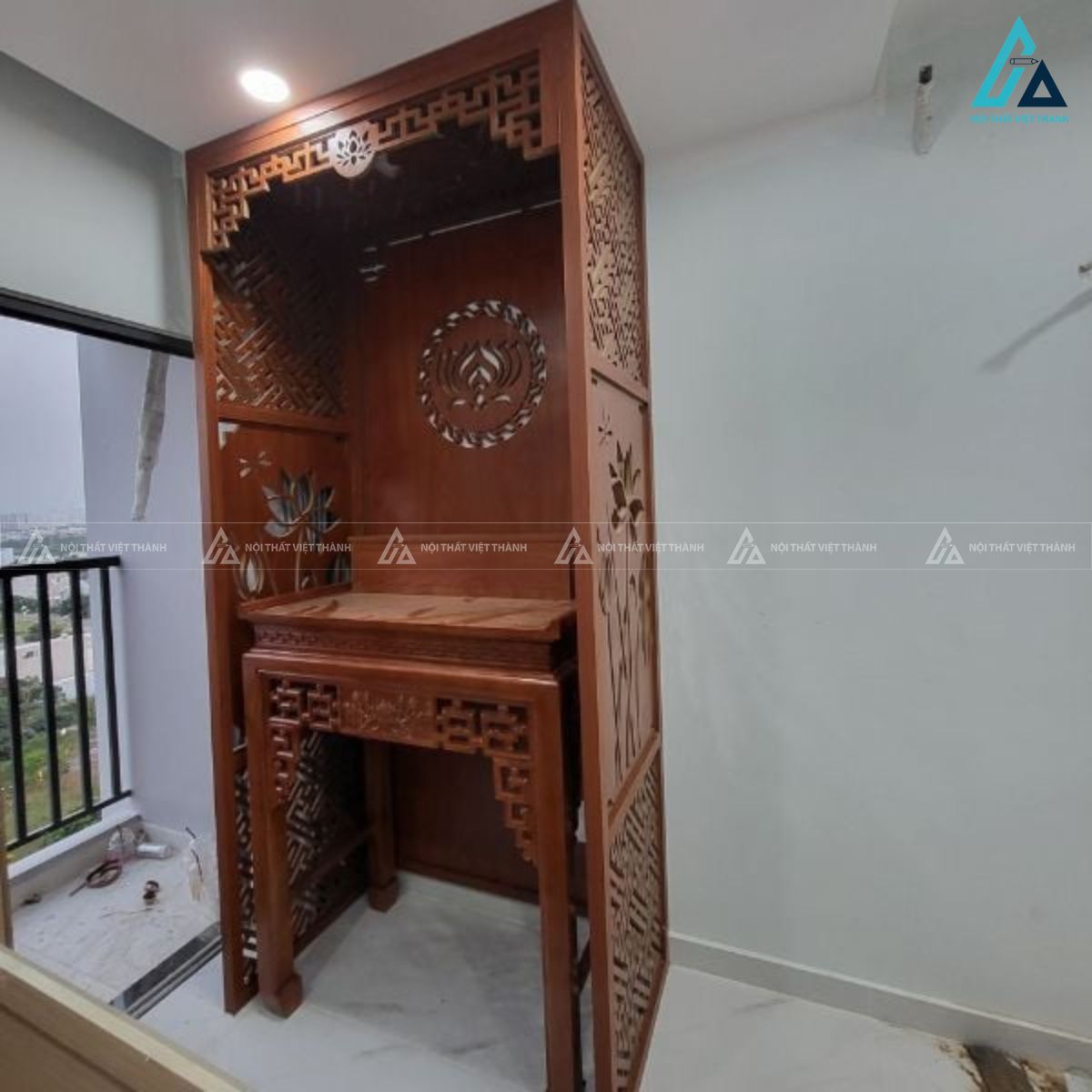 Vách Ngăn Phòng Thờ Họa Tiết Hoa Sen Giúp Tối Ưu Không Gian Tâm Linh 1