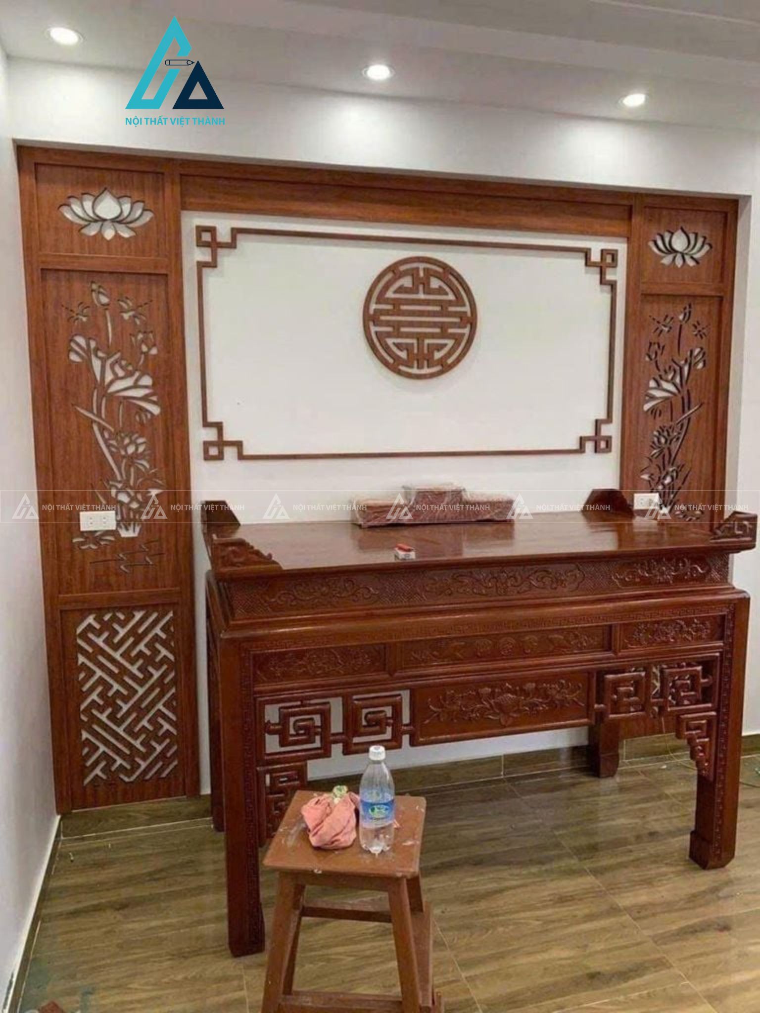 Vách Ngăn Phòng Thờ Cắt CNC Họa Tiết Chữ Phúc Lồng Hoa Sen