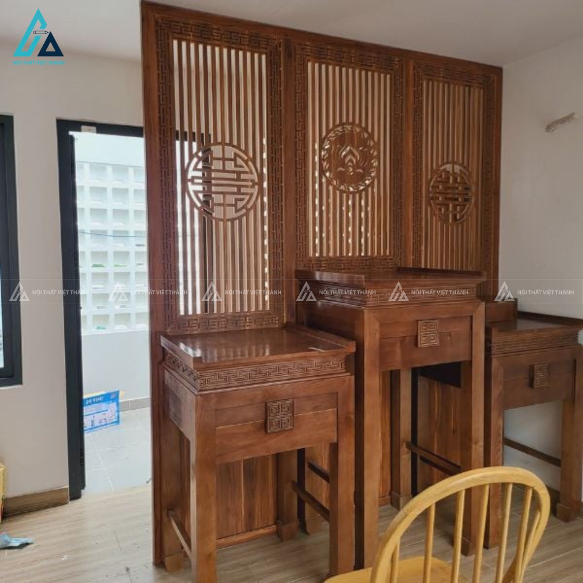 Vách Ngăn CNC Phòng Thờ Họa Tiết Chữ Thọ Và Hoa Sen Sang Trọng 2