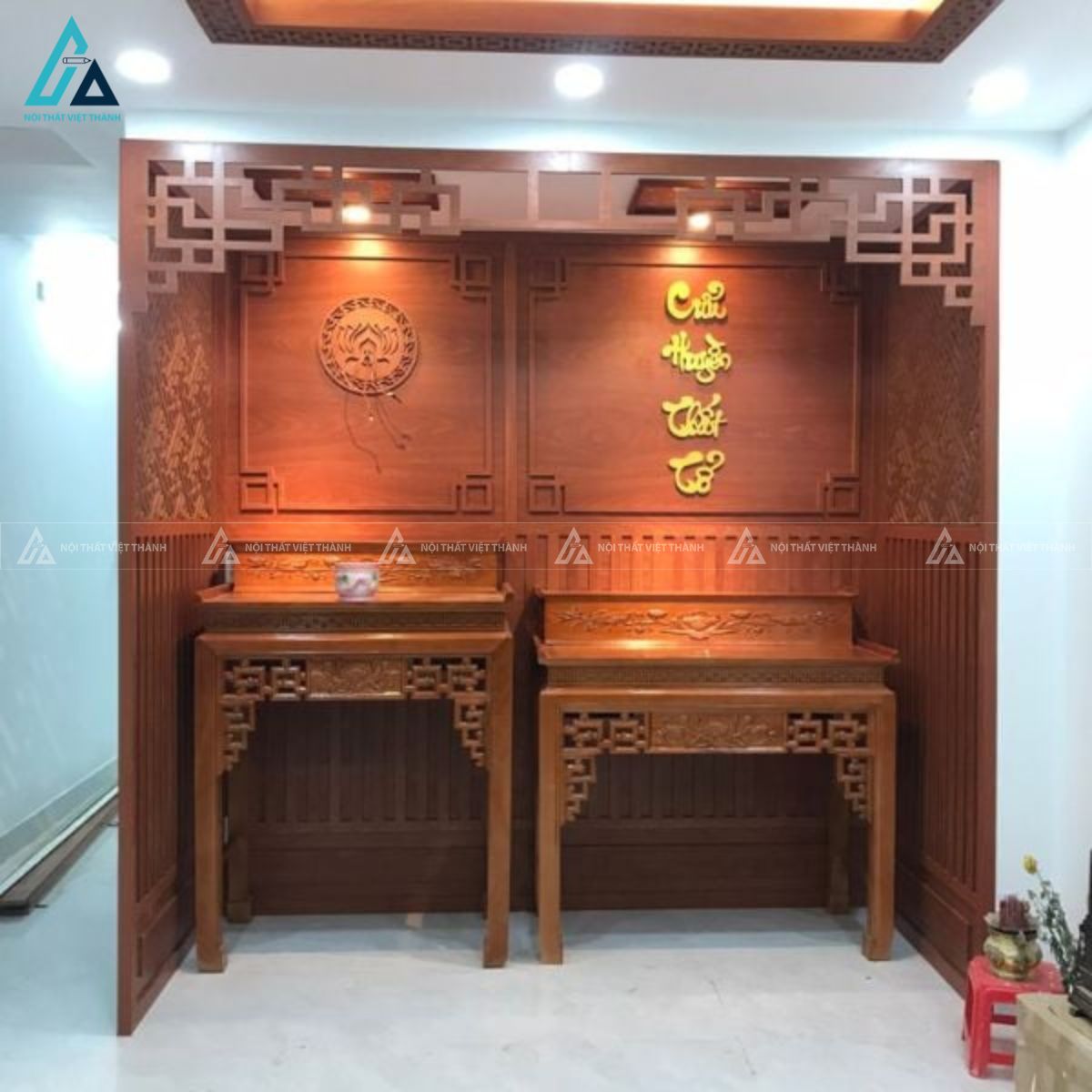Vách Ngăn Phòng Thờ Chữ Vạn Bản Lớn Tạo Phòng Thờ Độc Lập Đẹp 3