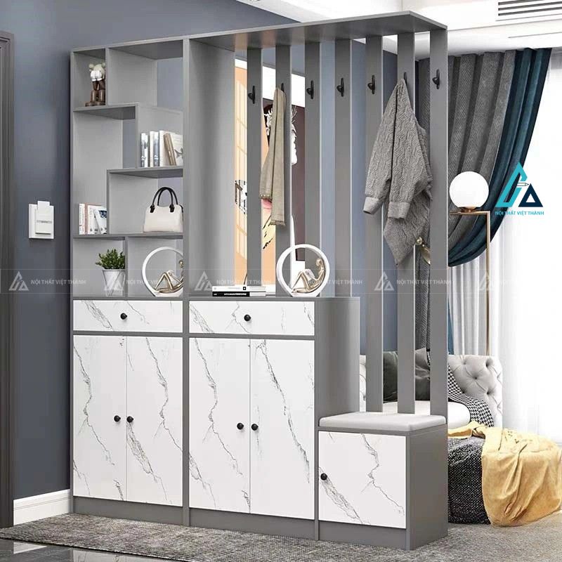 Vách ngăn phòng khách hệ tủ tích hợp ghế đệm ngồi và móc treo