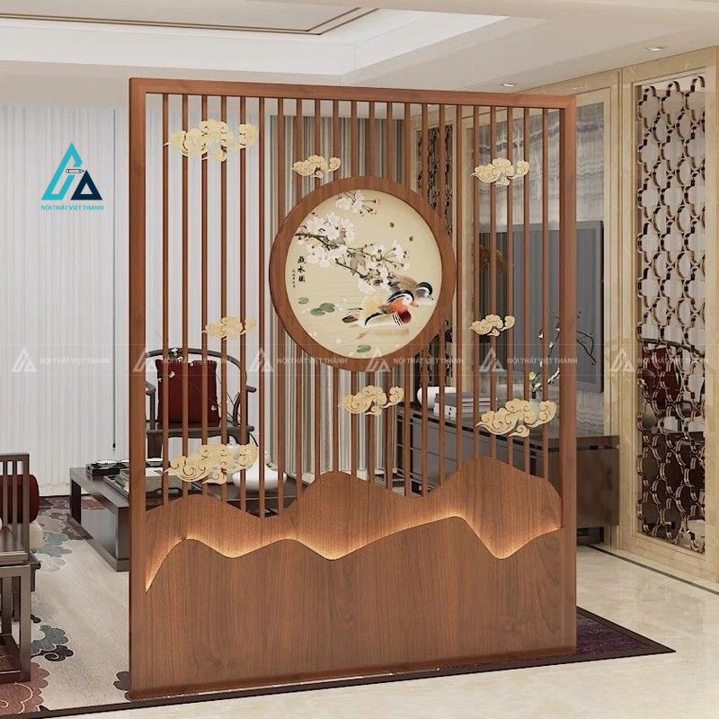 Vách ngăn phòng khách đứng độc lập chạm khắc họa tiết chim và cây trúc 2