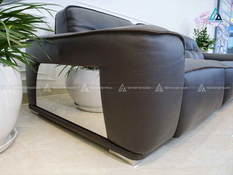 Bộ sofa da văng 3 chỗ màu đen sang trọng kèm đôn cho biệt thự 3