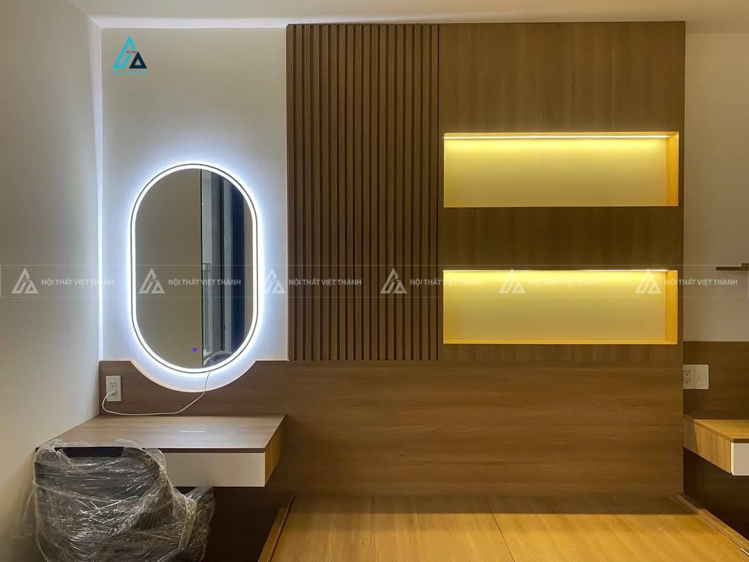 Mẫu thiết kế bàn trang điểm gỗ tro tường gương có đèn led