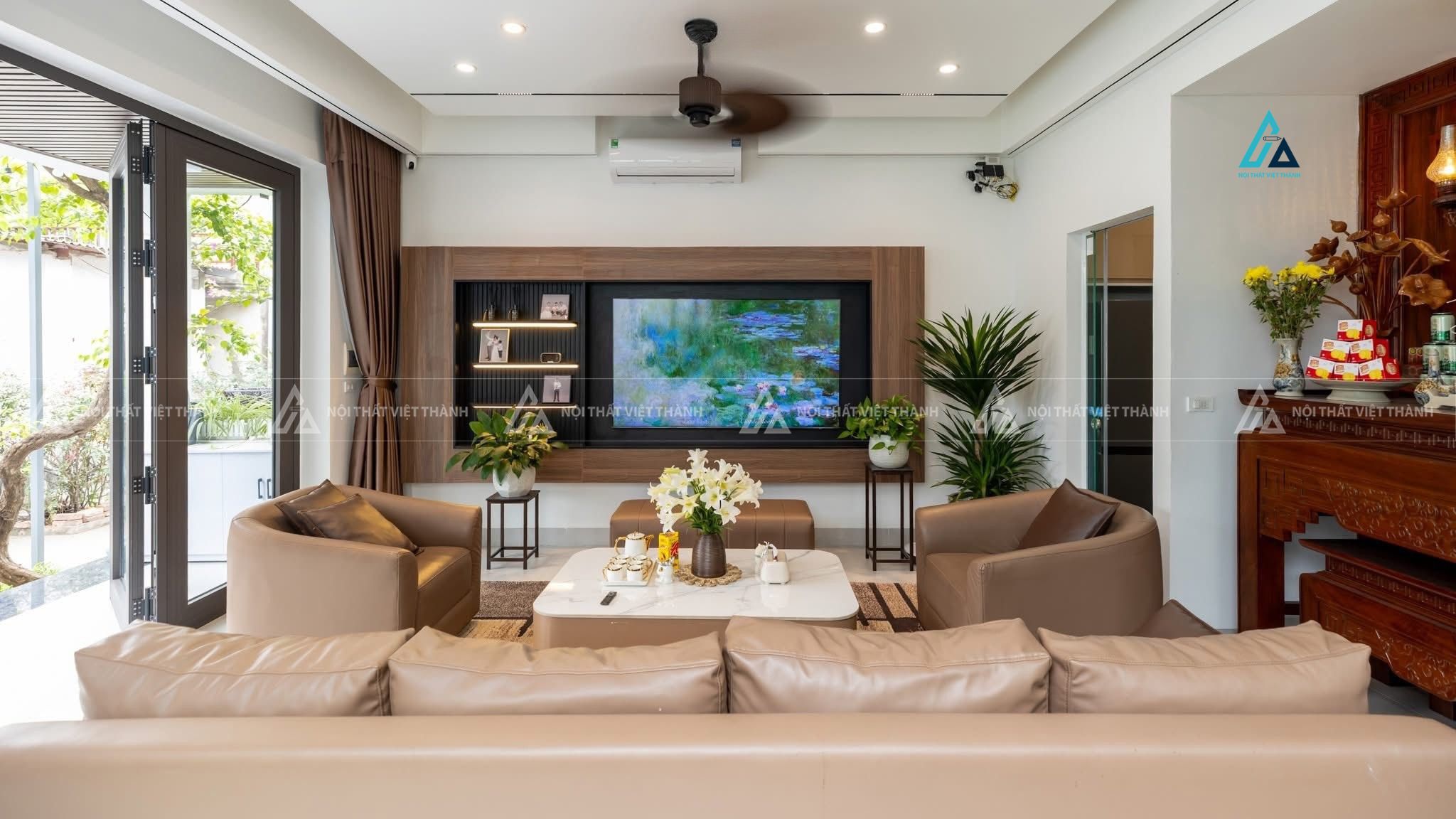 Mẫu thiết kế kệ tivi gỗ treo tường cho phòng khách lớn