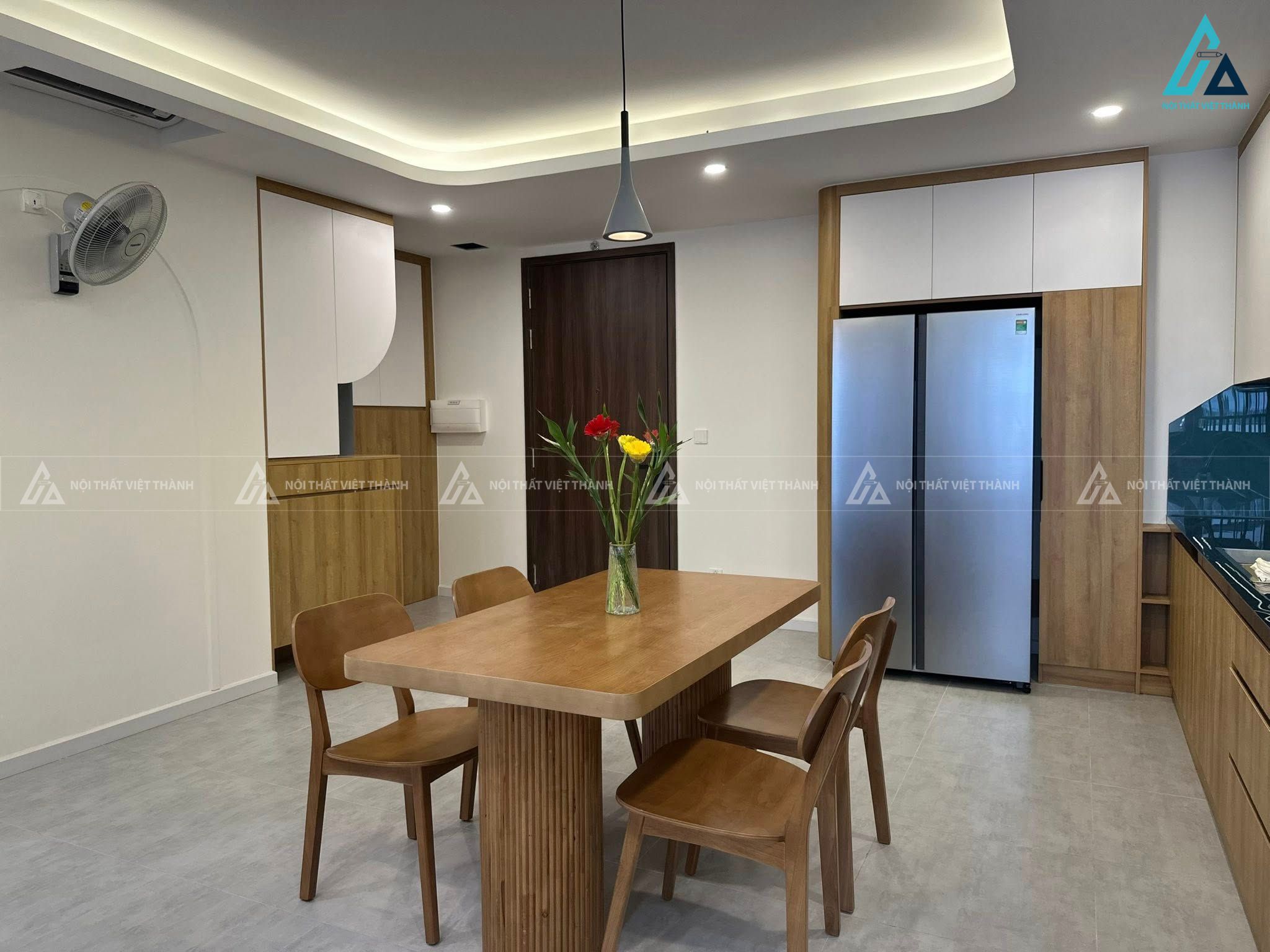 Mẫu thiết kế nội thất căn hộ chung cư gỗ vàng ấm cúng