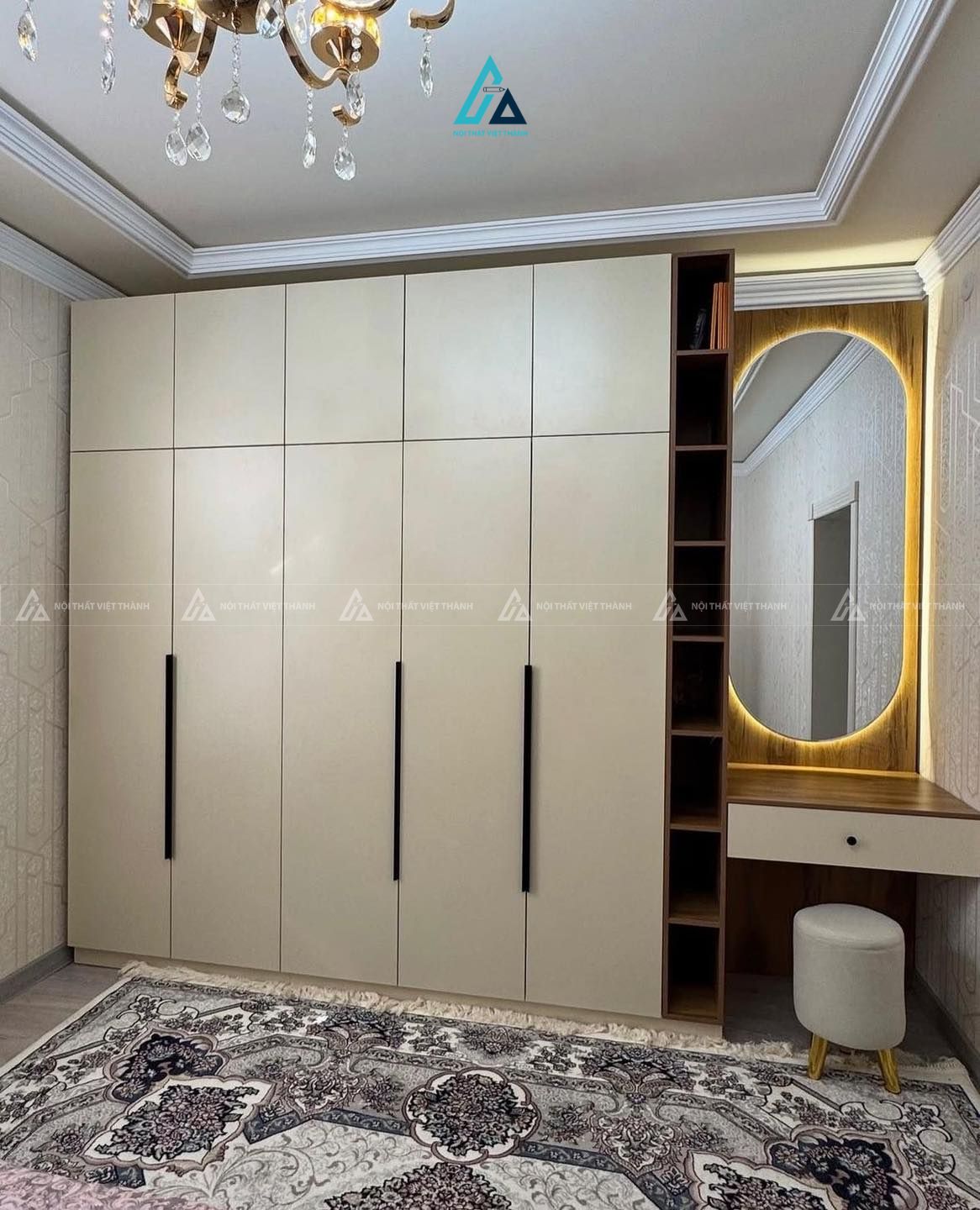 Mẫu thiết kế tủ quần áo gỗ công nghiệp kết hợp bàn trang điểm