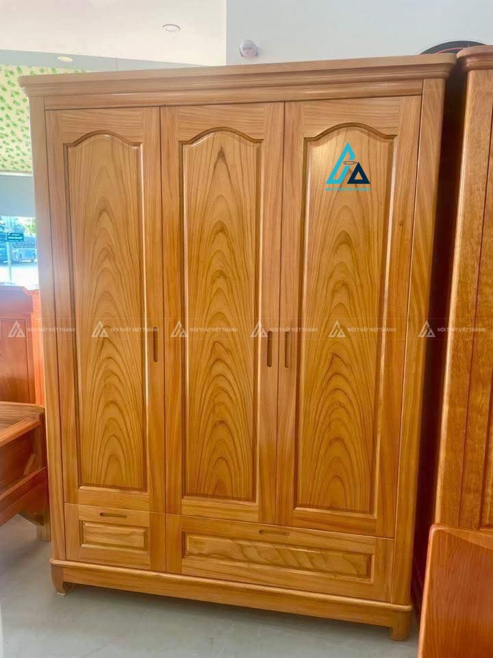 Mẫu thiết kế tủ quần áo gỗ tự nhiên gỗ vàng 3 cánh