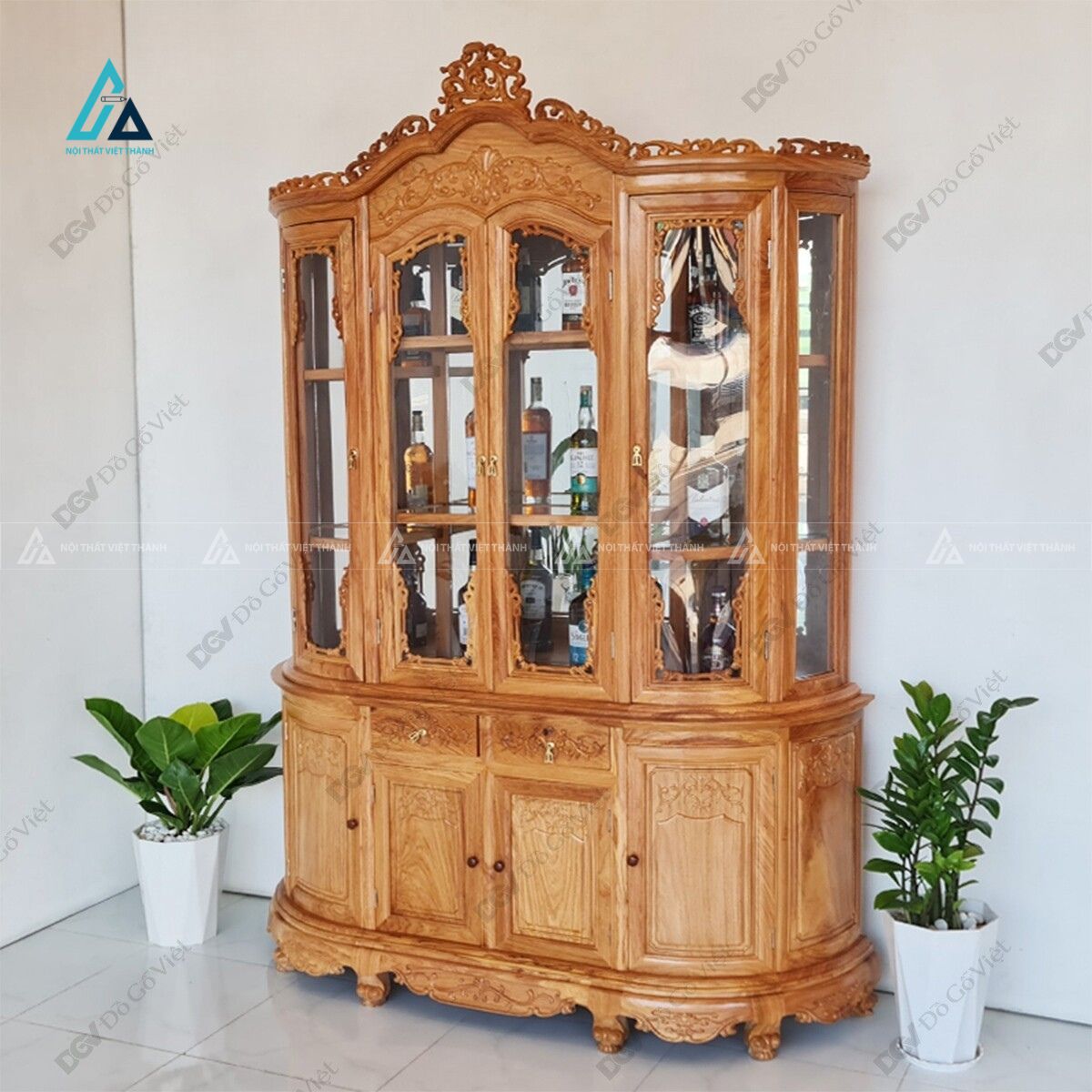 Tủ rượu hiện đại thiết kế kệ lục giác và vách ngăn sang trọng