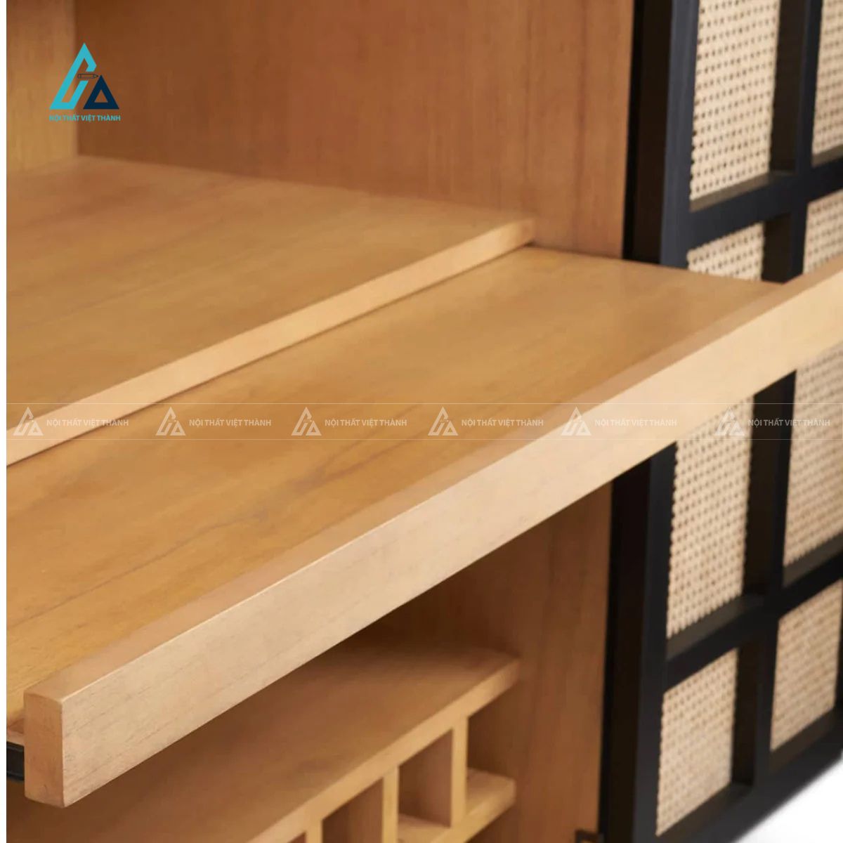 Tủ đựng rượu cửa vòm đan mây tích hợp hệ lưới ô vuông nhỏ 4
