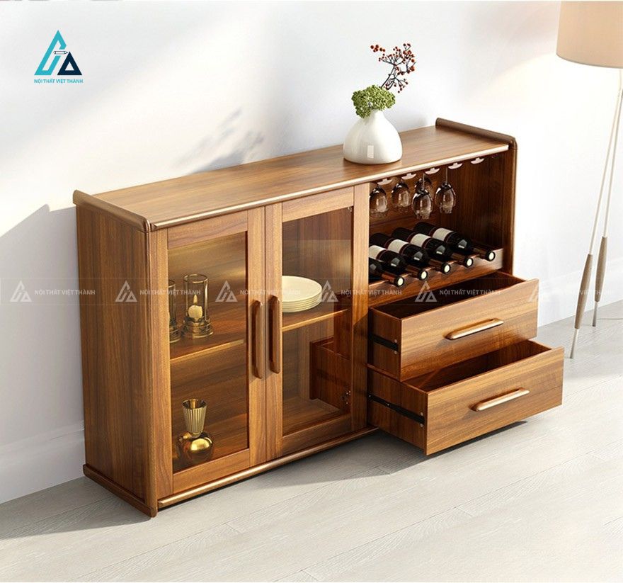 Tủ rượu dáng thấp tích hợp cánh kính trưng bày và giá treo ly đa năng 4