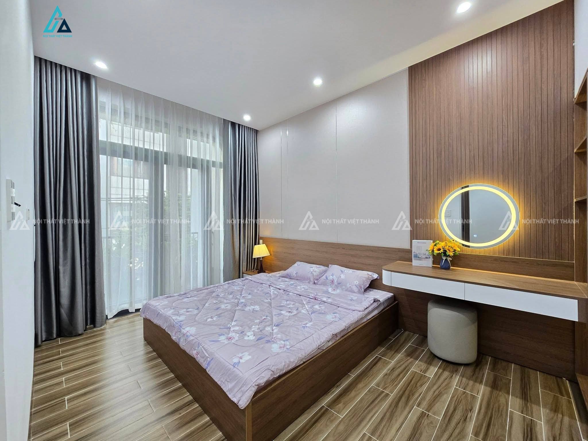 Mẫu bàn trang điểm treo tường có đèn led