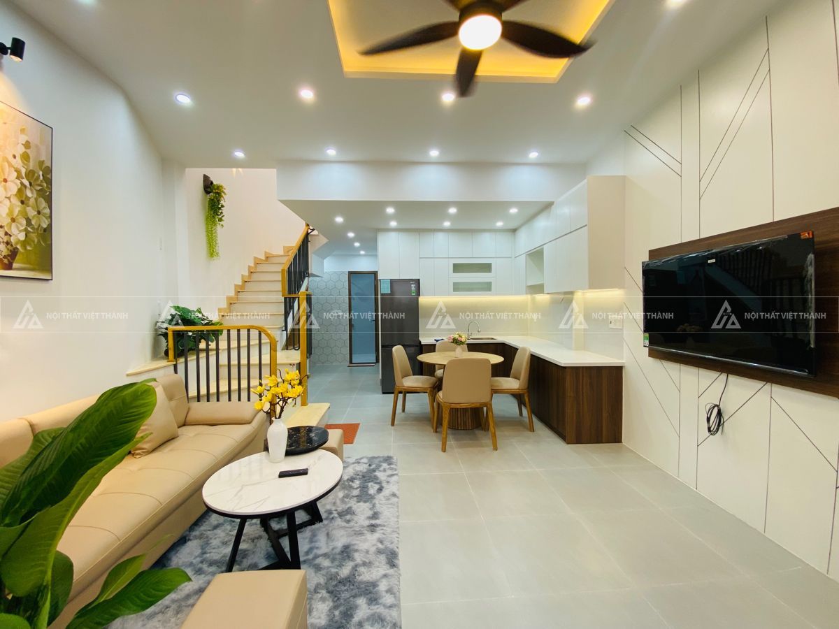 Bố trí nội thất phòng khách nhà ống lối đi rộng rãi