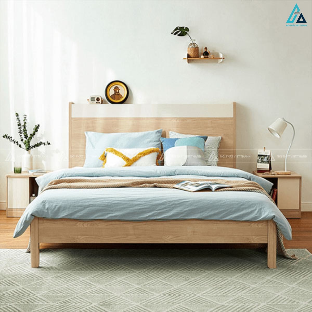 Giường gỗ công nghiệp hiện đại thiết kế tối giản cho phòng ngủ ấm áp