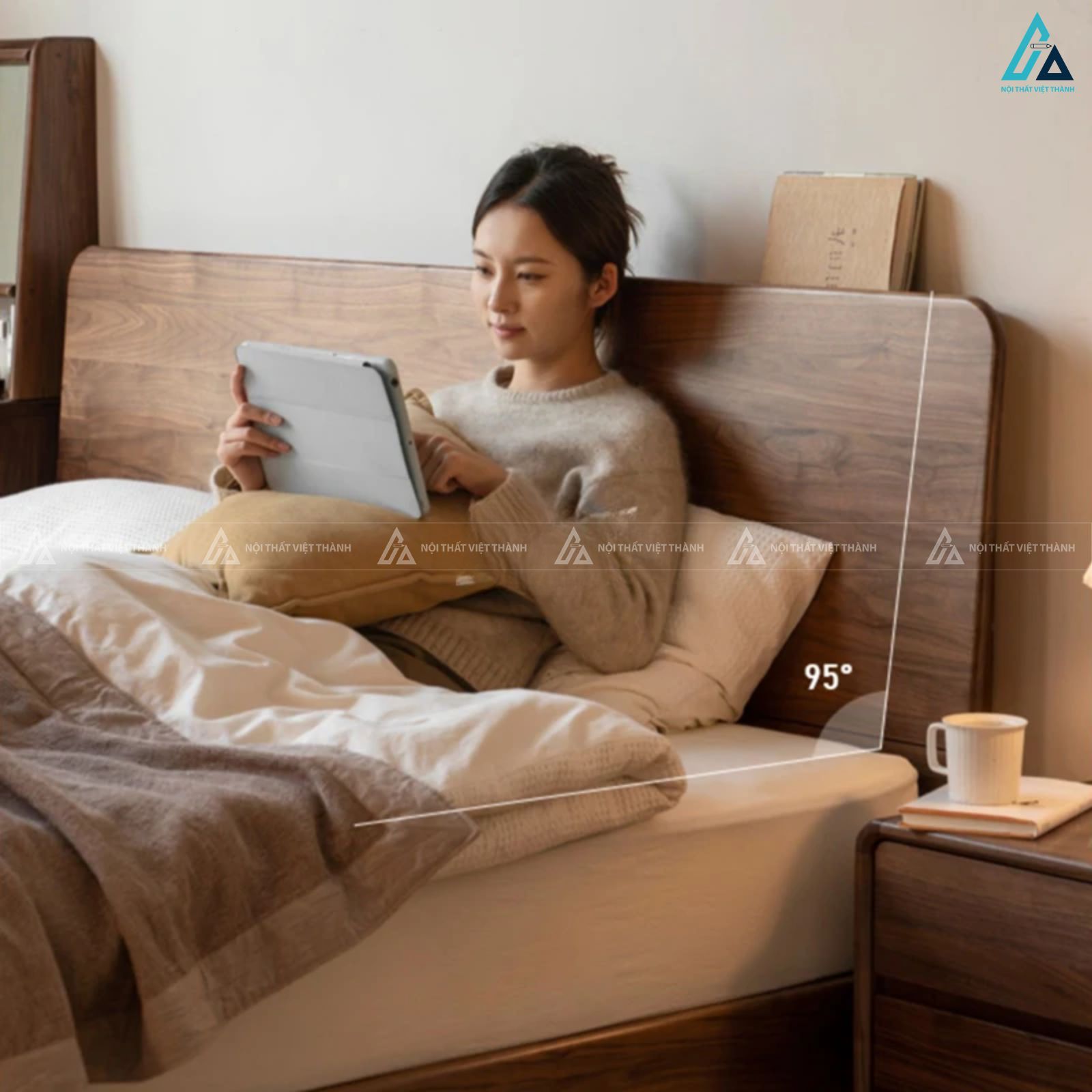 Mẫu giường gỗ tự nhiên chân ẩn độc đáo phong cách tinh tế 3