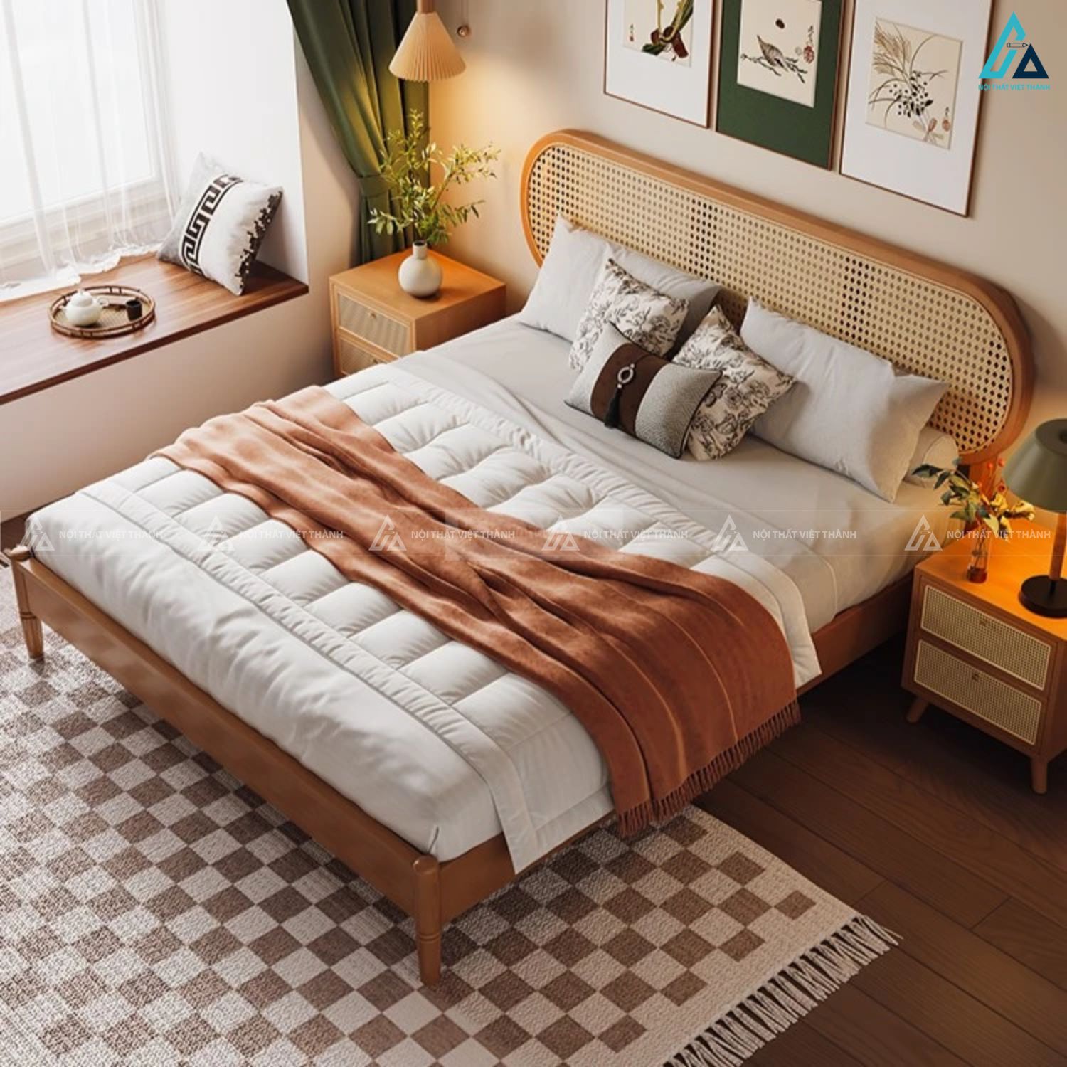 Mẫu giường gỗ tự nhiên cao cấp với đầu giường mây đan sang trọng 1