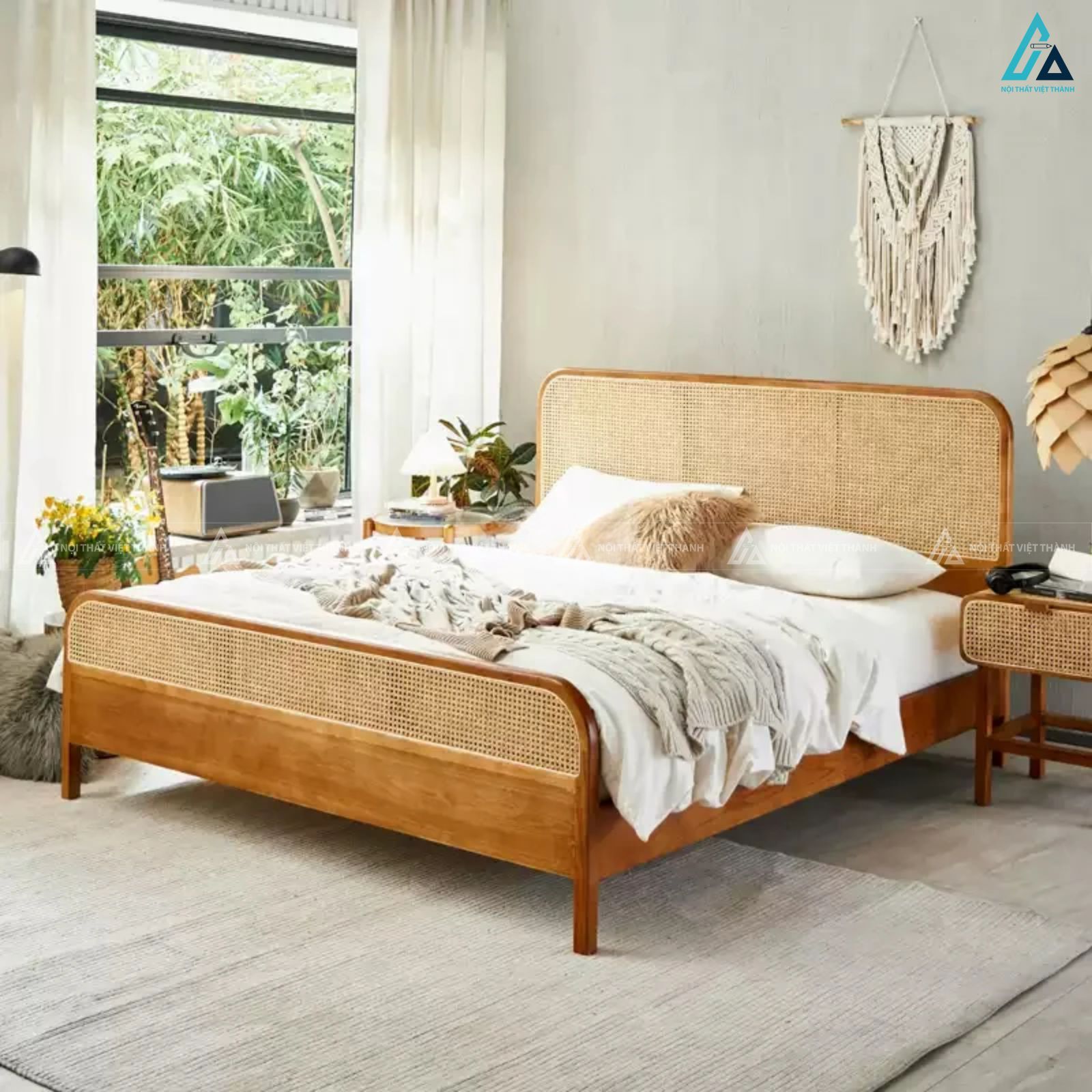 Giường ngủ gỗ tự nhiên kết hợp mây đan phong cách Indochine sang trọng 2